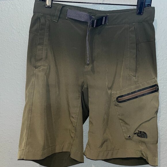 Vintage THE NORTH FACE Men's Cargo Shorts - Army Green Ombre / Fading - Size 30 - Picture 1 of 14